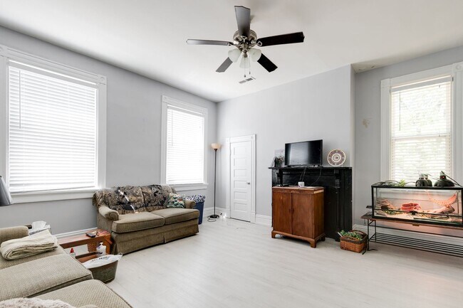 Building Photo - 3151 Moody Ave