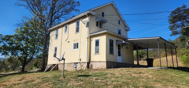 Building Photo - 10190 Licking Creek Rd