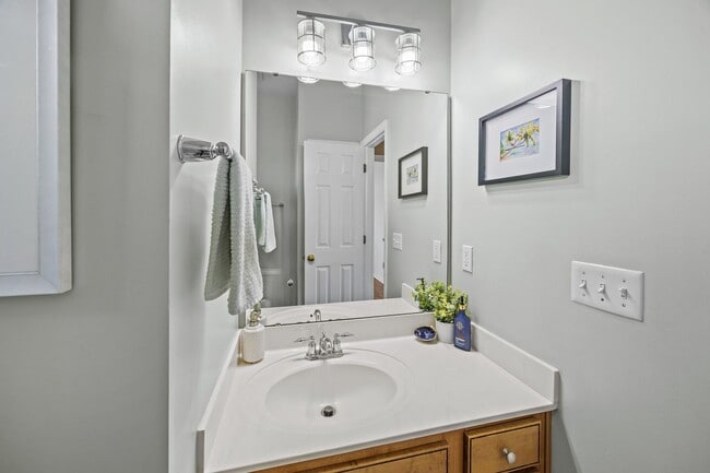 Building Photo - Beautiful 4-Bedroom Home in Desirable Tanner Plantation