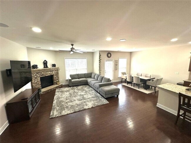Building Photo - 630 Glenish CT