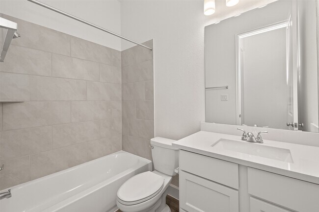 Building Photo - 1132 Beals Crk St