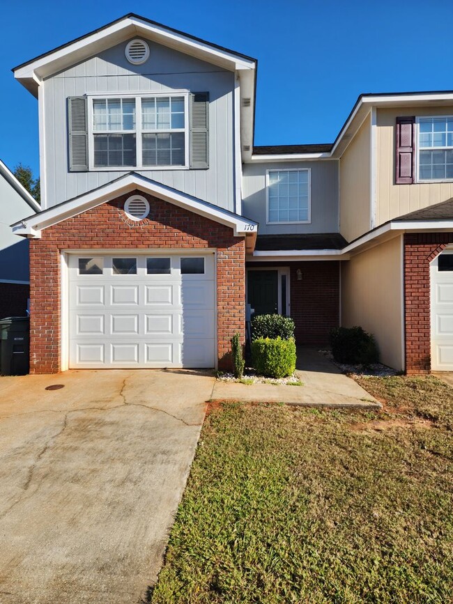 Primary Photo - Dunwoody Subdivision