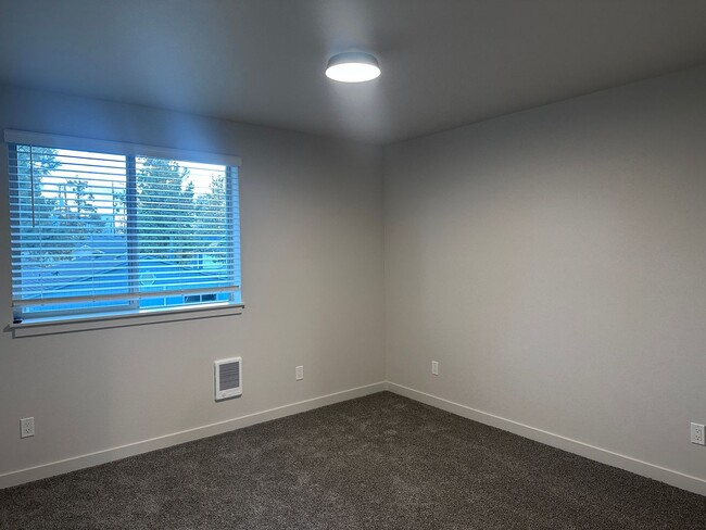 Building Photo - BRAND NEW 2 Bedroom - Available 5/5