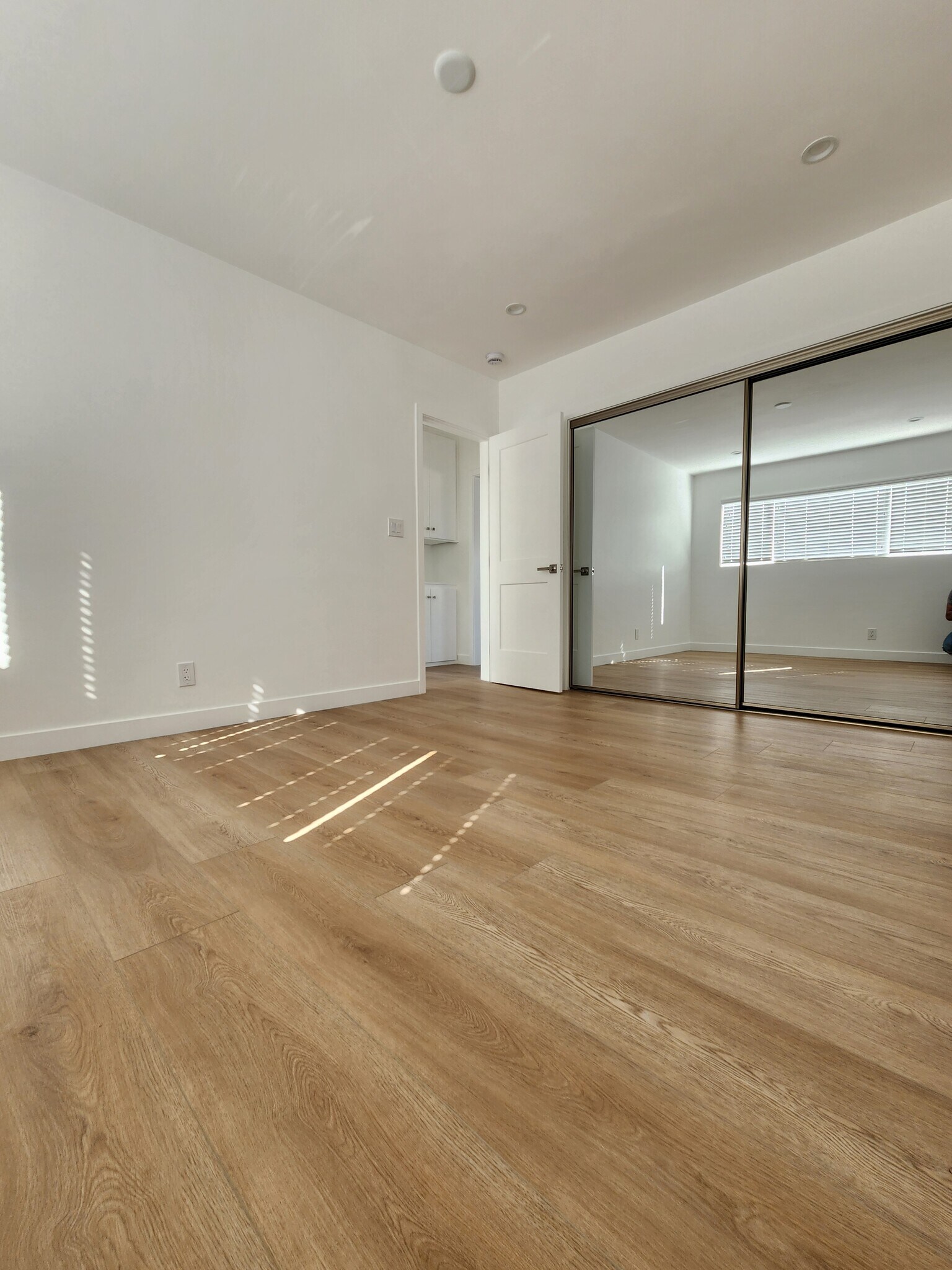 Building Photo - 2336 34th St