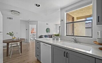 Building Photo - "Charming 1-Bed Oasis with Hardwood Floors...