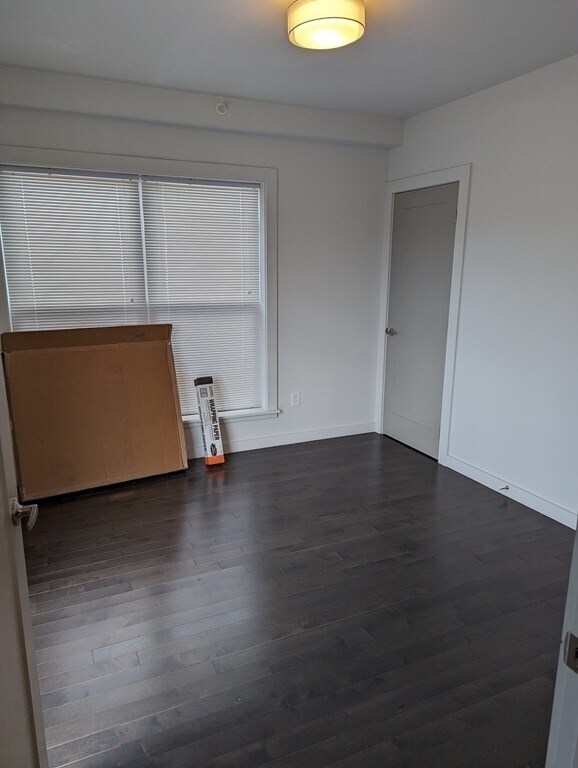 Building Photo - 3383 Washington St