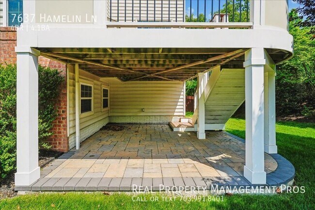 Building Photo - 7637 Hamelin Ln