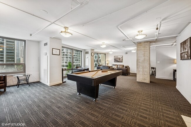 Building Photo - 440 N Wabash Ave