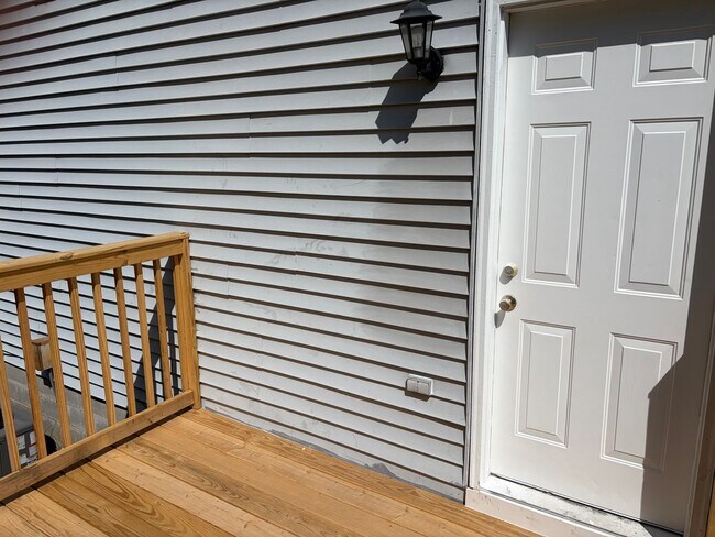 Building Photo - 2701 McIntosh Dr