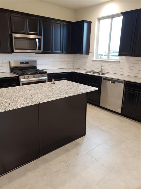 Building Photo - 2212 Cliffbrake Wy