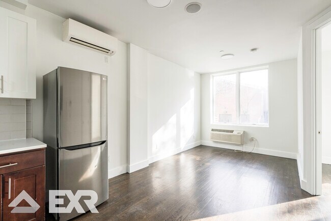 Building Photo - 55 Stanhope St