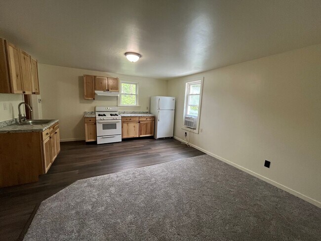 Building Photo - 1106 Rixon St