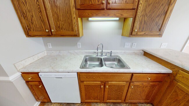Building Photo - 3 Bedroom with BONUS Room in Jack Britt School District!