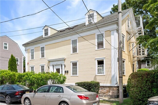 Primary Photo - 22 Stockholm St