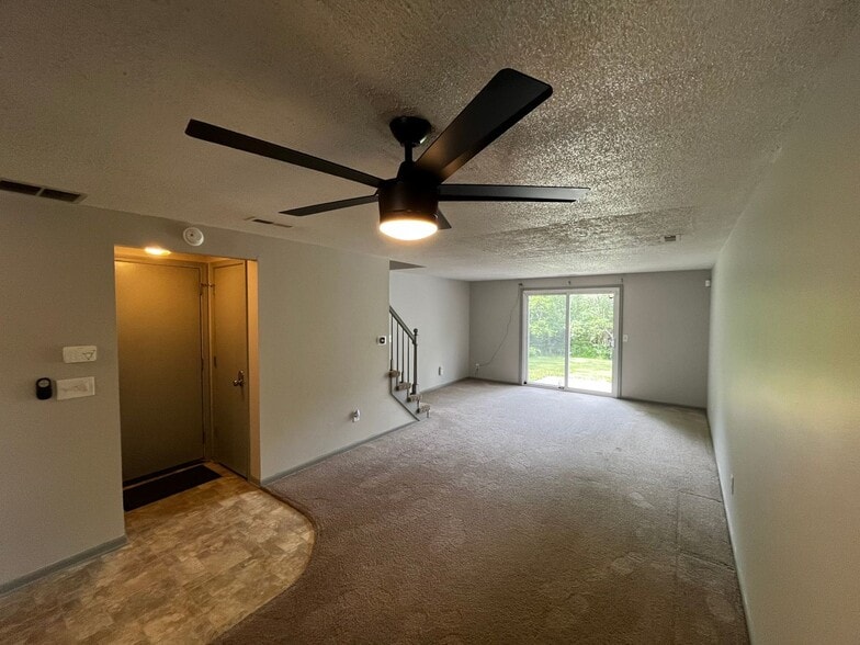 Building Photo - 3525 Redbird Trail