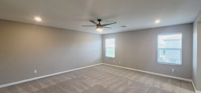 Building Photo - 8745 Boa Vis Ave