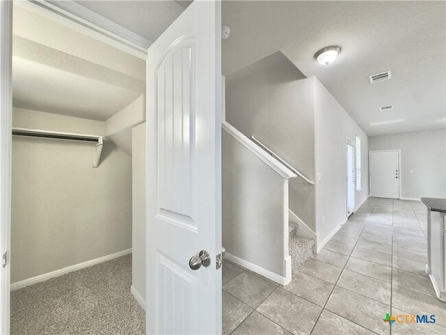 Building Photo - 308 Craters of the Moon Blvd