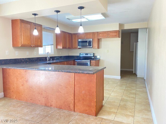 Building Photo - 2204 Isabelle Ave