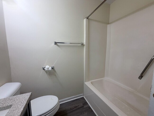 Building Photo - 1100 Possum Trot Rd