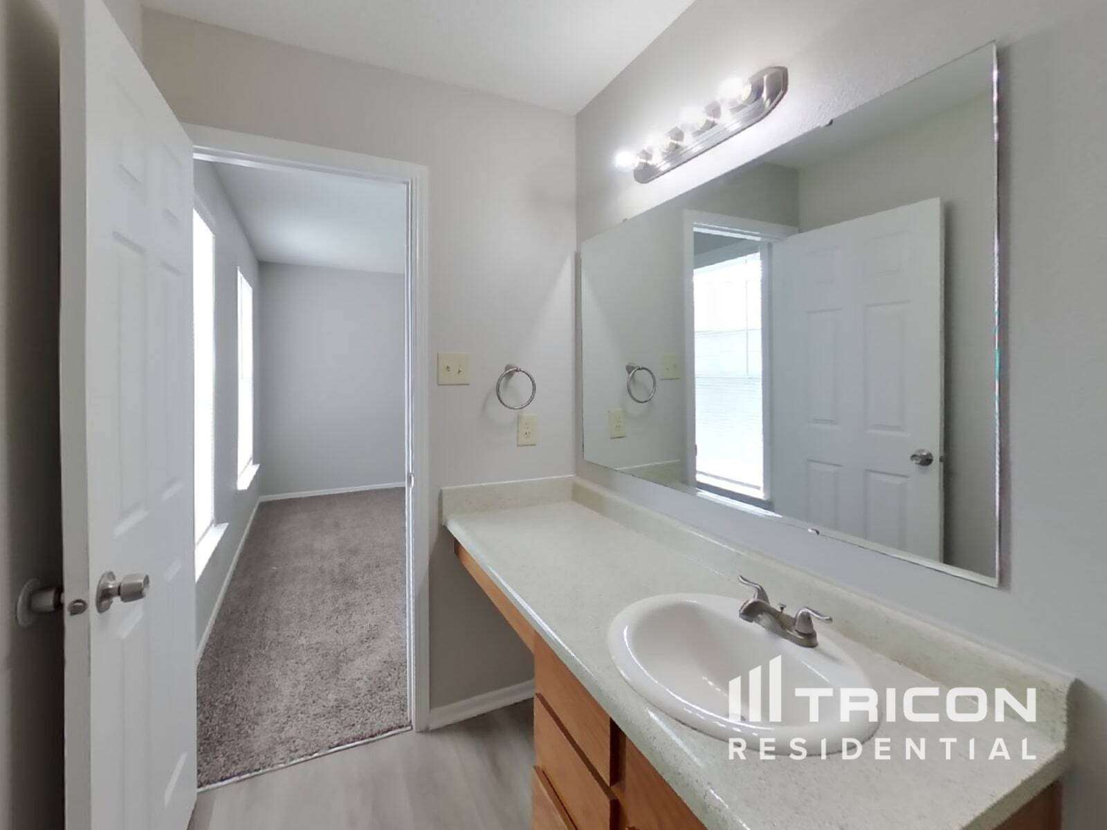 Building Photo - 10823 Firefly Cir