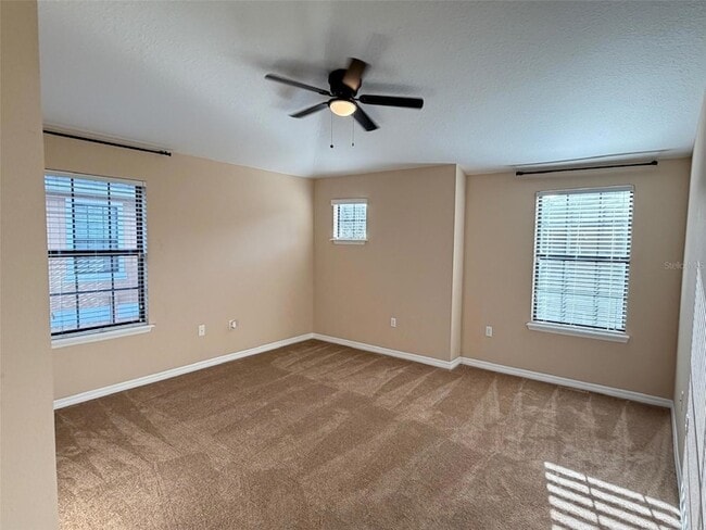 Building Photo - 5722 Kinglethill Dr