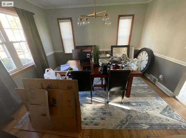 Building Photo - Beautiful Cape Cod 3 bedroom 2 bath- Ellwood City