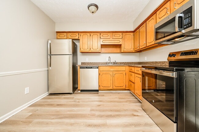 Building Photo - 107 Fairview Pl