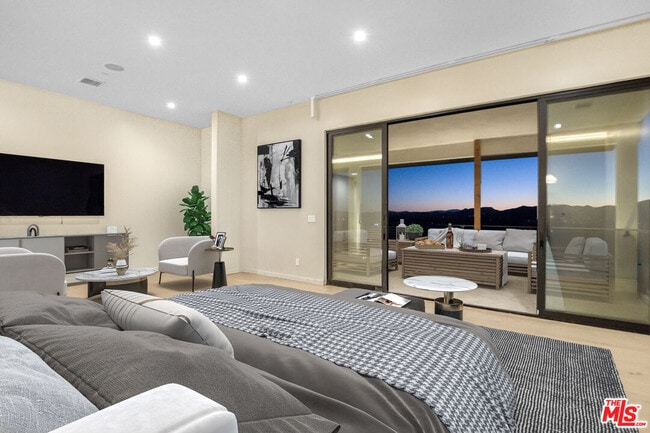 Building Photo - 22570 S Summit Ridge Cir