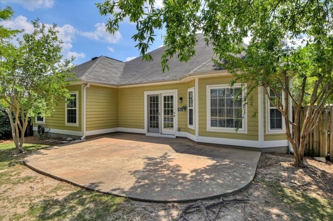 Building Photo - 2037 Magnolia Pkwy