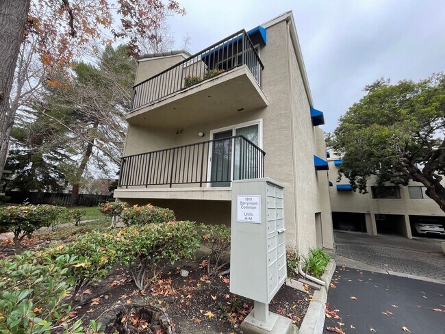 Building Photo - 1910 Barrymore Common #A, Fremont, CA 94538