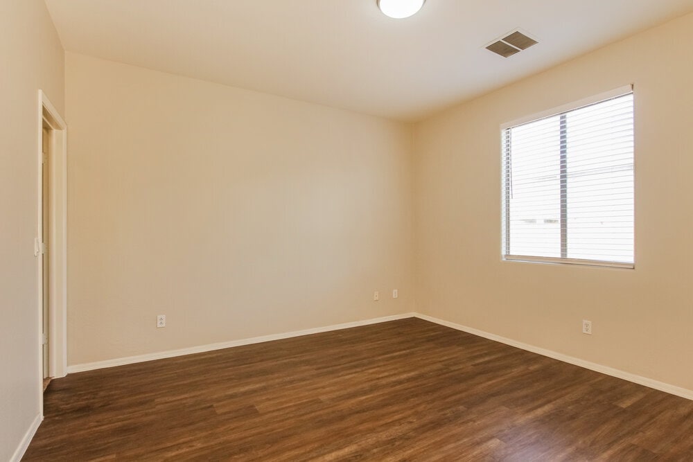 Building Photo - 6829 S 68th Ln