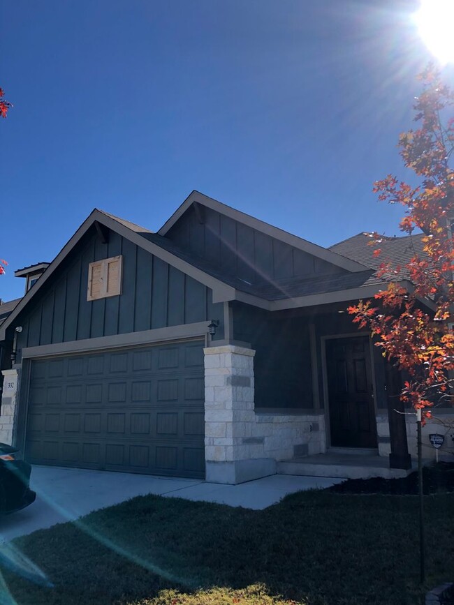 Building Photo - Gorgeous home located in Timberwood Park