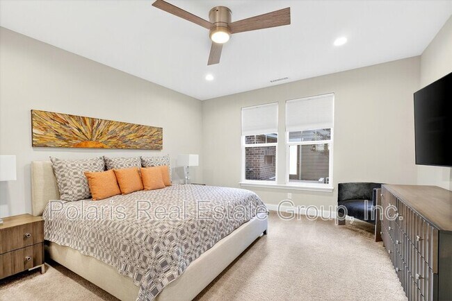 Building Photo - 6942 Cherry Creek Blvd