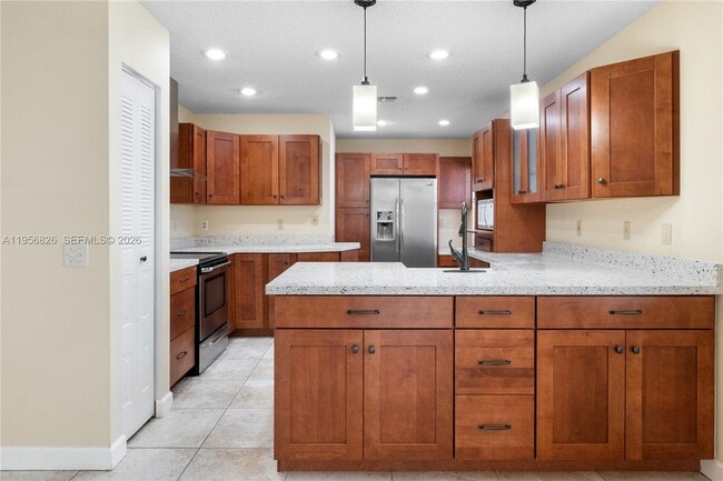 Building Photo - 2707 Pinewood Ct