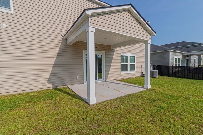 Building Photo - 780 Dusty Pine Way