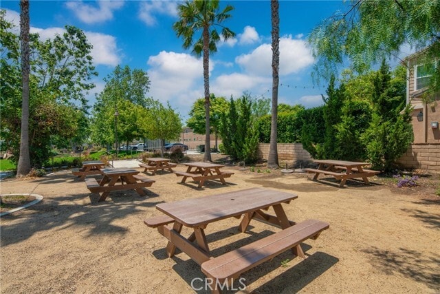 Building Photo - 2830 E Via Fiano