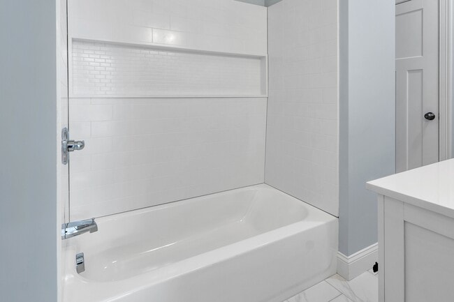 Building Photo - 65 Main St