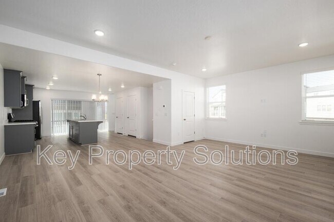 Building Photo - 12981 Devils Carden Ct