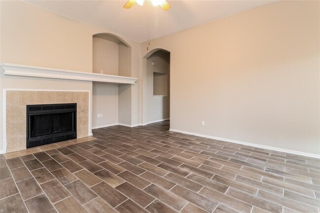 Building Photo - 1125 Oak Creek Dr