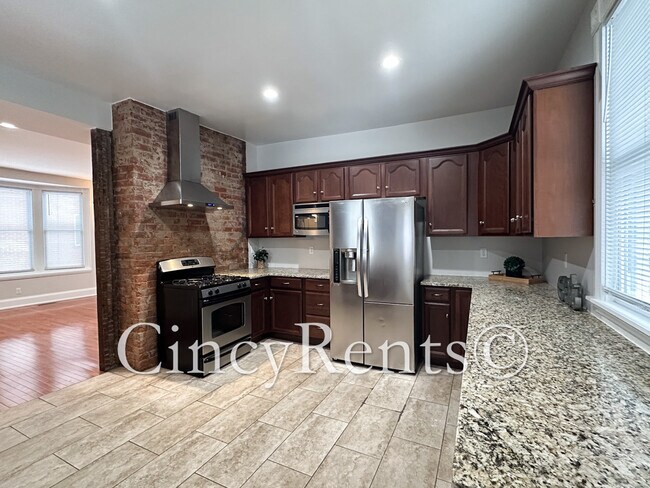 Building Photo - 3942 Hazel Ave