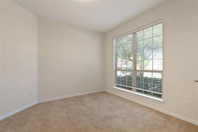 Building Photo - 963 Panther Ln