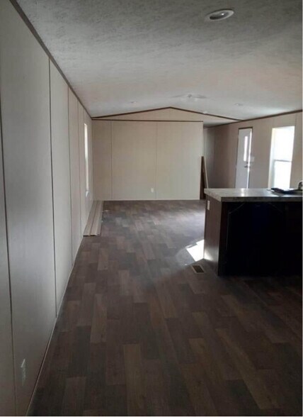 Building Photo - 5859 Tom Hebert Rd