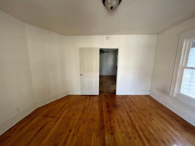 Building Photo - 120 S Blair St
