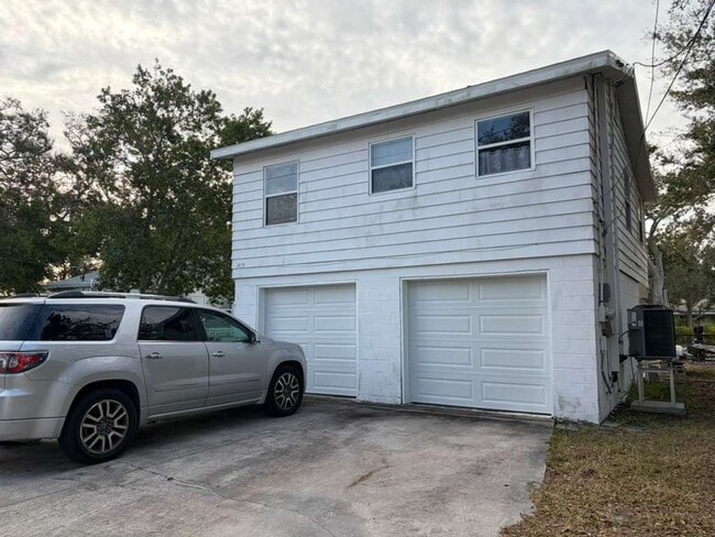 Building Photo - 2 Bedroom Single Family Home in the Desirable Westminster Heights Neighborhood