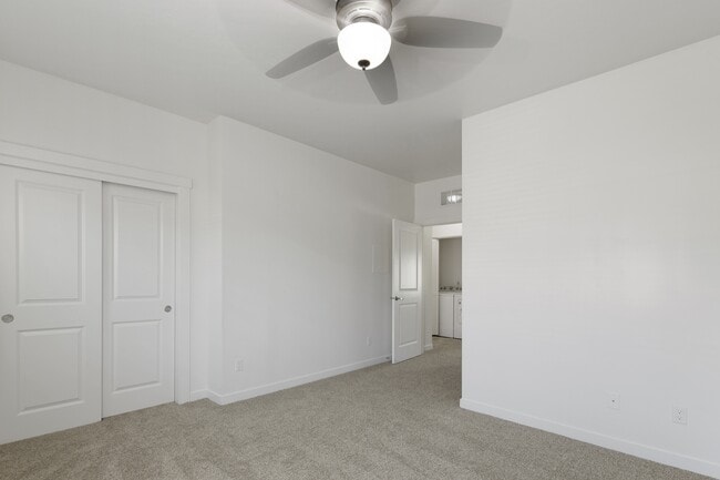 Building Photo - 11213 W Gabrielle Dr