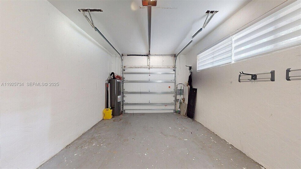 Building Photo - 8212 NW 8th Pl