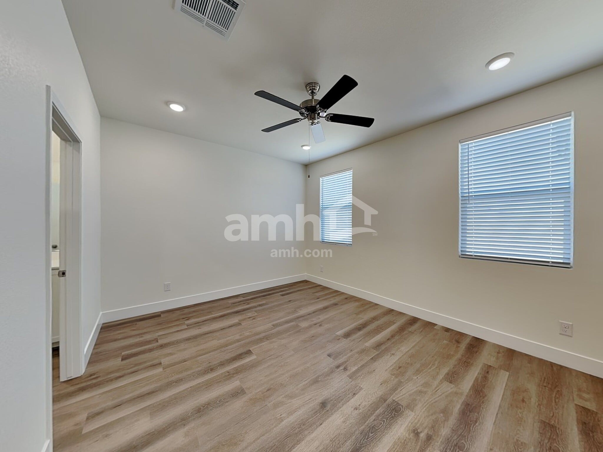 Building Photo - 677 Crimson Flare Ct