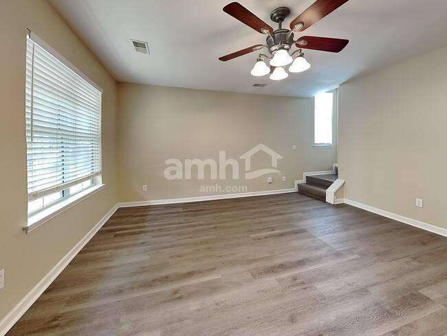 Building Photo - 4809 Wheatfield Dr