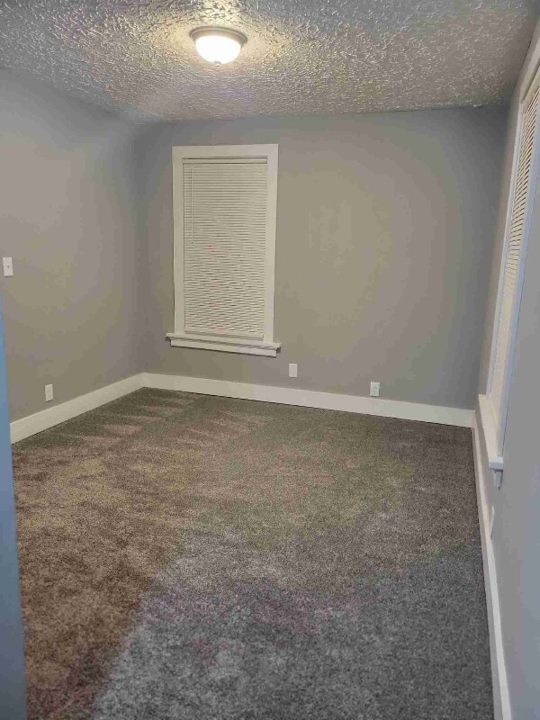 Building Photo - 320 Lockwood Ave