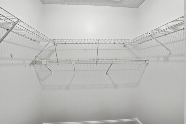 Building Photo - 3300 Jaywood Terrace